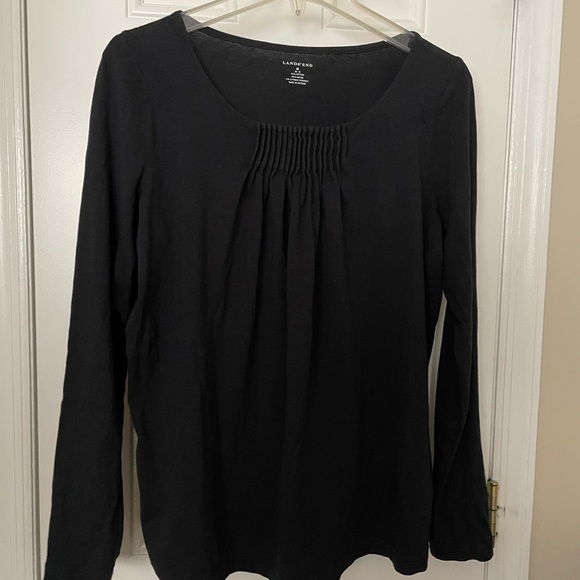 Lands’ End Women’s Black Knit Top - Picture 1 of 2